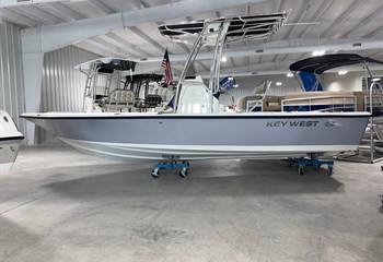 2022 Key West 210 Bay Reef Manta Gray/White Boat